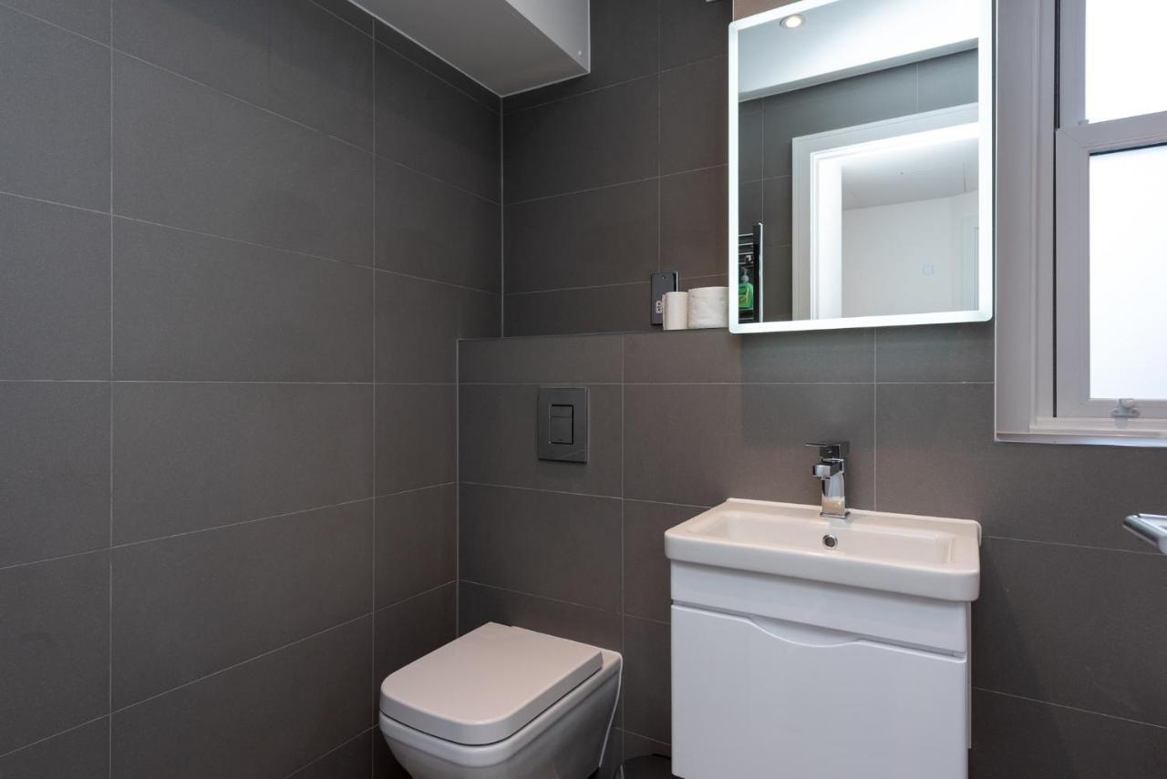 Parkside London Apartment  Buitenkant foto